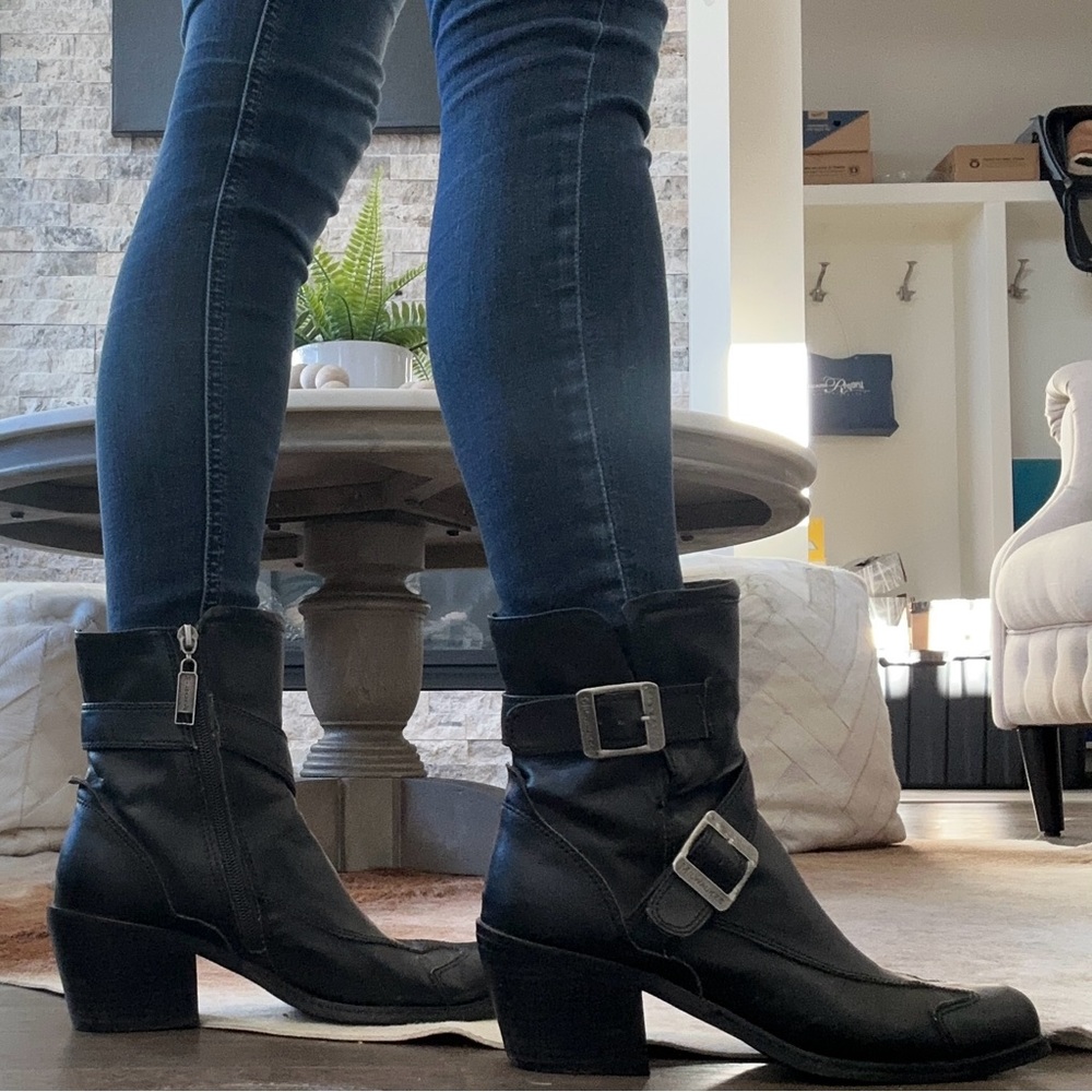 Milwaukee | Motorcycle Booties 🖤 🏍️